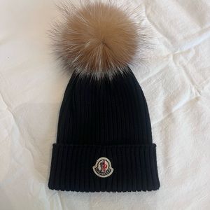 ❄️New❄️Moncler kids pom pom beanie hat